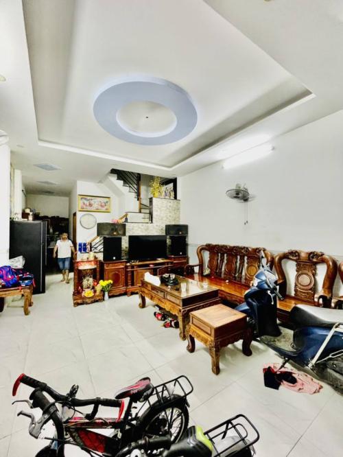Nhà đẹp Mỹ Đình 1 - Ô tô qua nhà - Gần trường học - Giá hấp dẫn!
